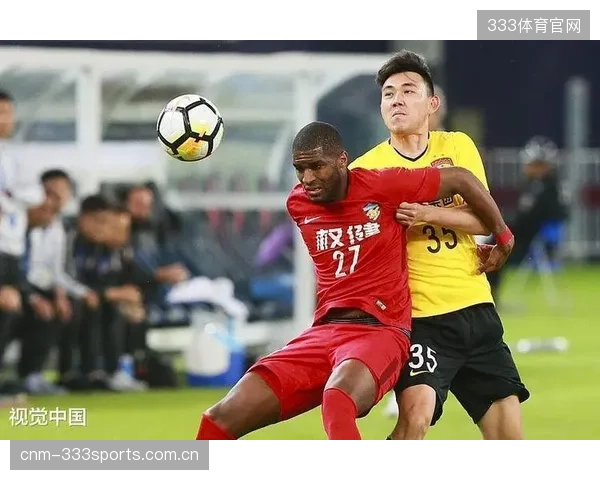 中超高位逼抢战术普及，但部分球队因换防协同性不足导致防线暴露。